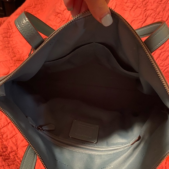 Coach Large Bag - Picture 4 of 8